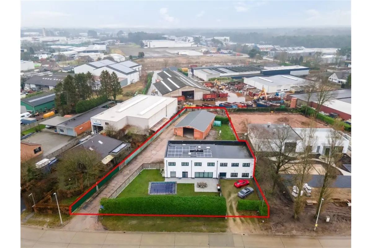 Handelszaak te  koop in Beerse 2340 1399000.00€ 5 slaapkamers 590.00m² - Zoekertje 686421