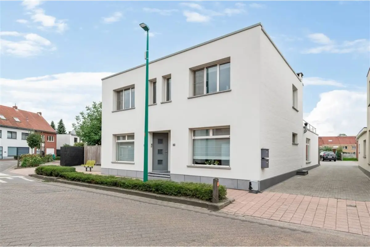 Huis te  koop in Vosselaar 2350 645000.00€ 3 slaapkamers 292.00m² - Zoekertje 686433
