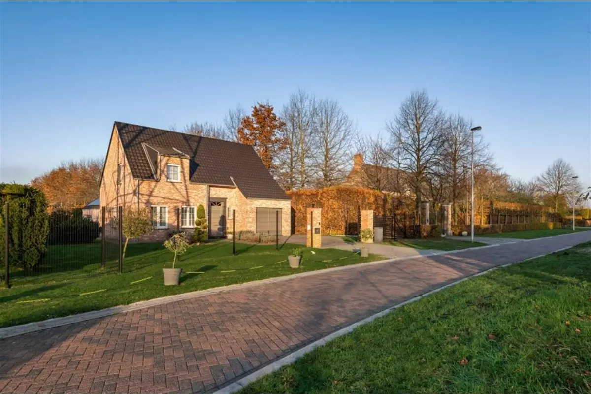 Villa te  koop in Boechout 2530 995000.00€ 3 slaapkamers 186.00m² - Zoekertje 686606