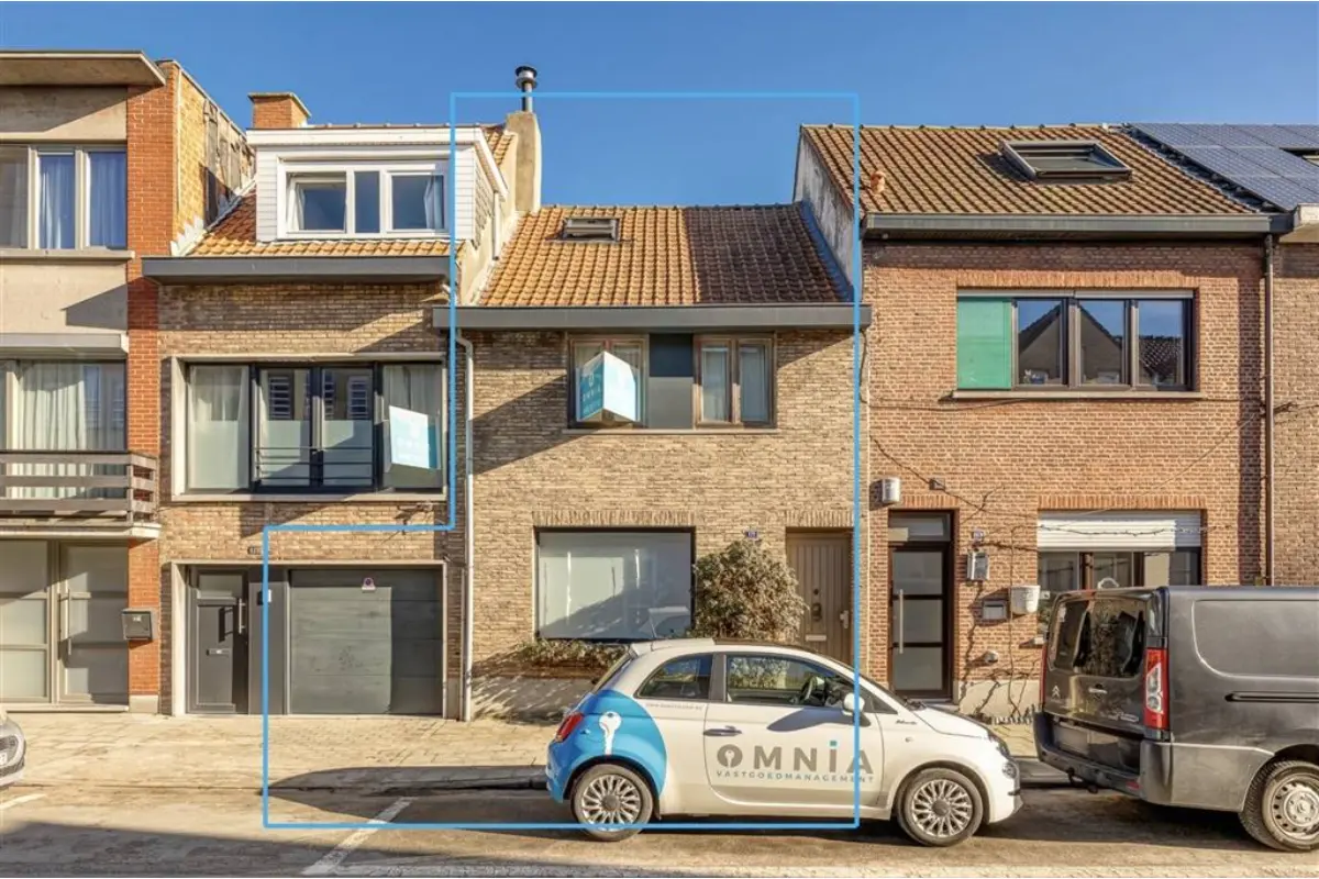 Huis te  koop in Burcht 2070 340000.00€ 3 slaapkamers 165.00m² - Zoekertje 688024