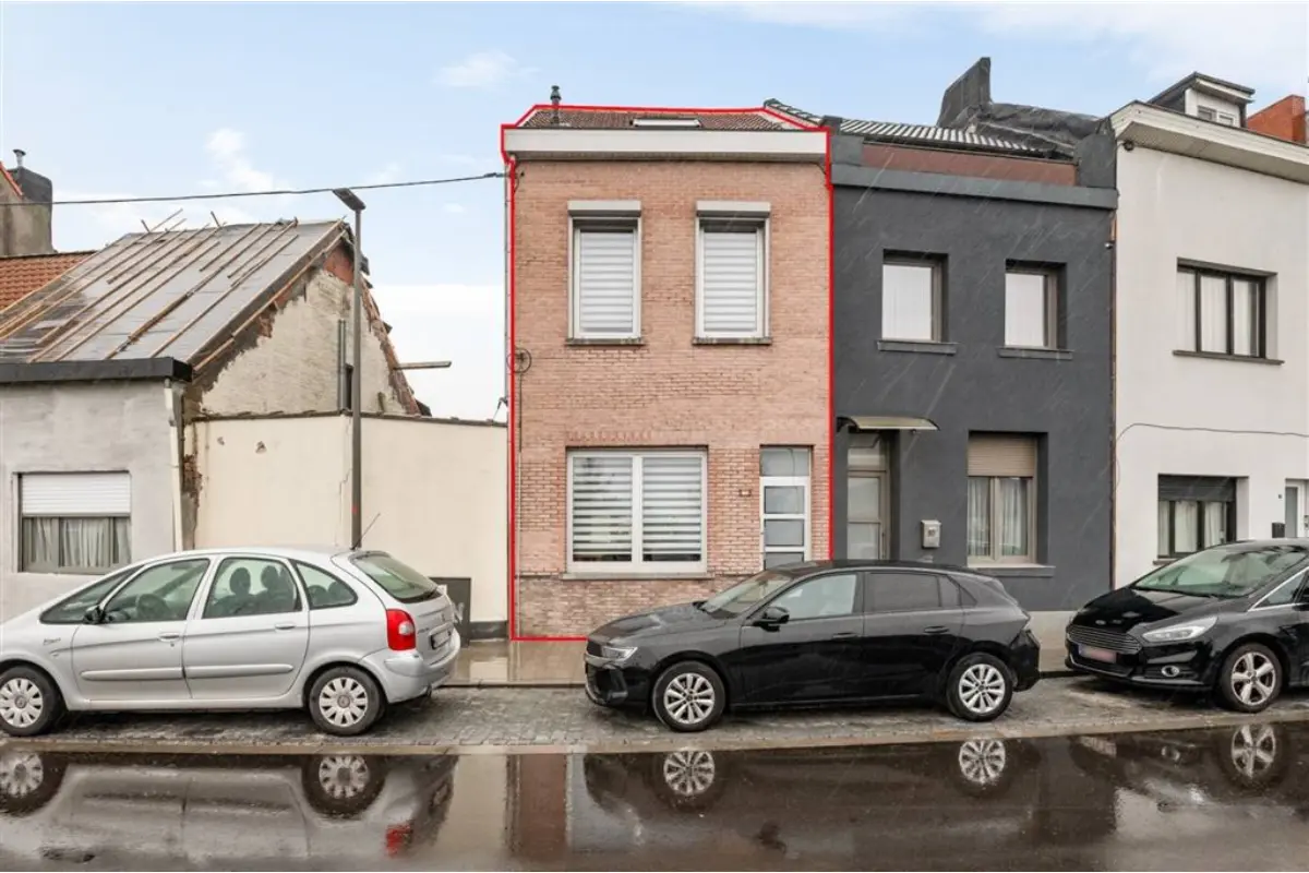 Huis te  koop in Merksem 2170 319000.00€ 2 slaapkamers 110.00m² - Zoekertje 687980