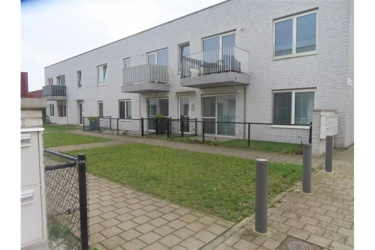 Appartement te  huur in Deurne 2100 825.00€ 1 slaapkamers 42.00m² - Zoekertje 687646
