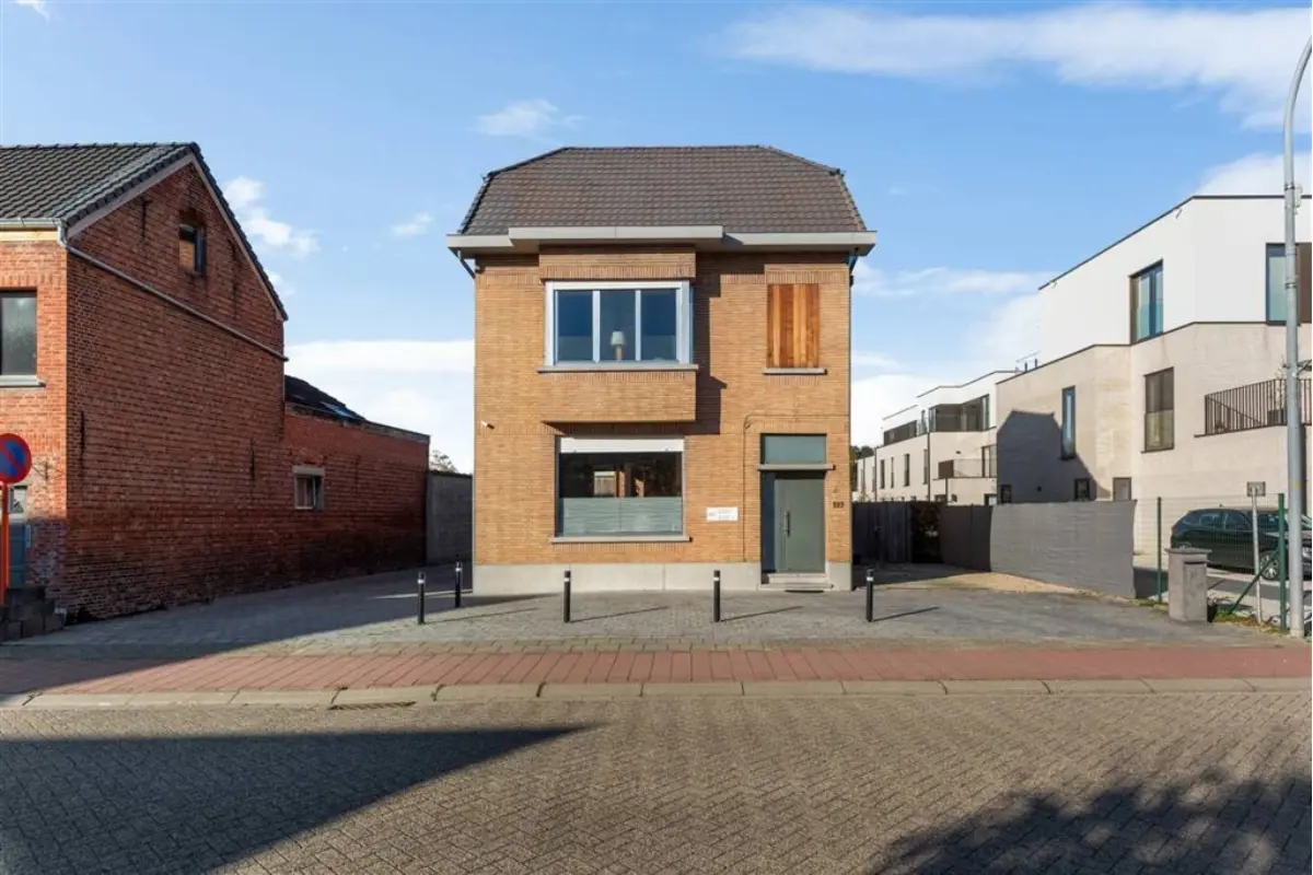 Huis te  koop in Putte 2580 429000.00€ 3 slaapkamers 216.00m² - Zoekertje 691086