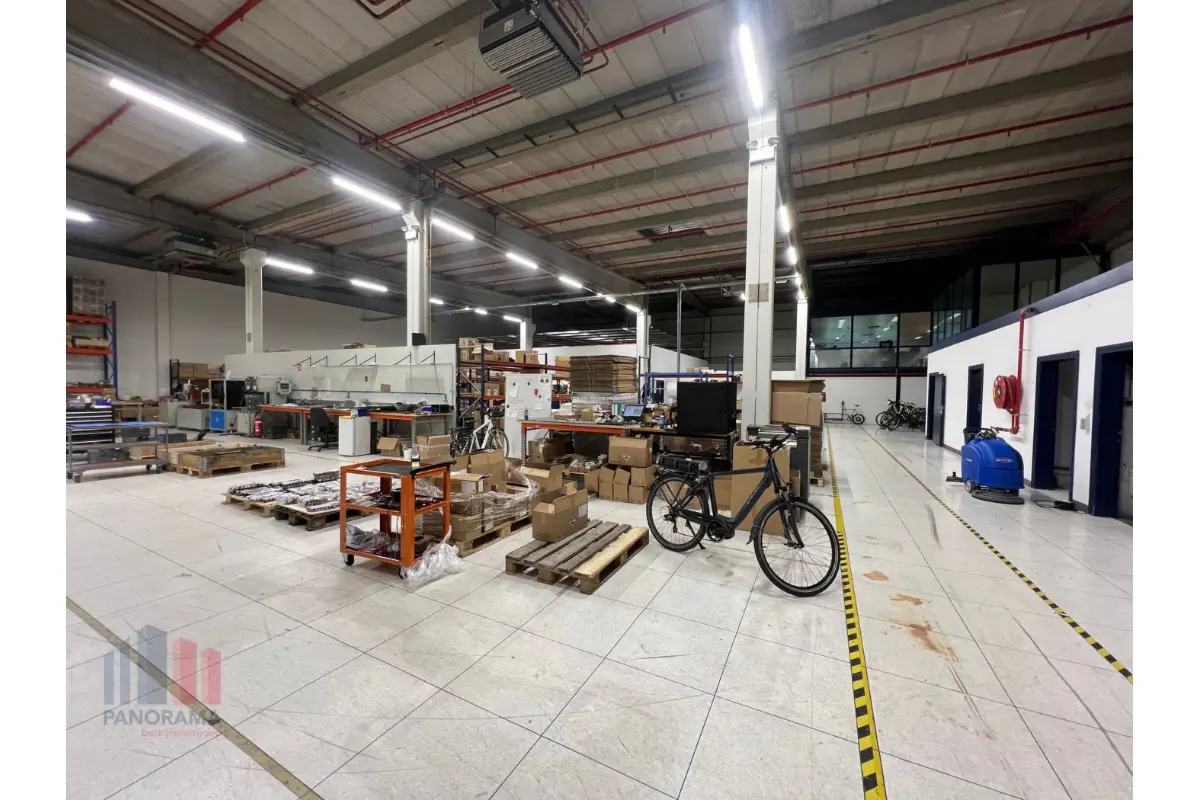 Handelszaak te  huur in Bornem 2880 8110.00€  slaapkamers m² - Zoekertje 691472