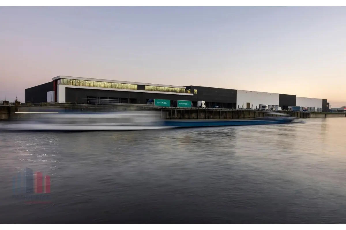 Handelszaak te  huur in Willebroek 2830 17500.00€  slaapkamers 3500.00m² - Zoekertje 691452