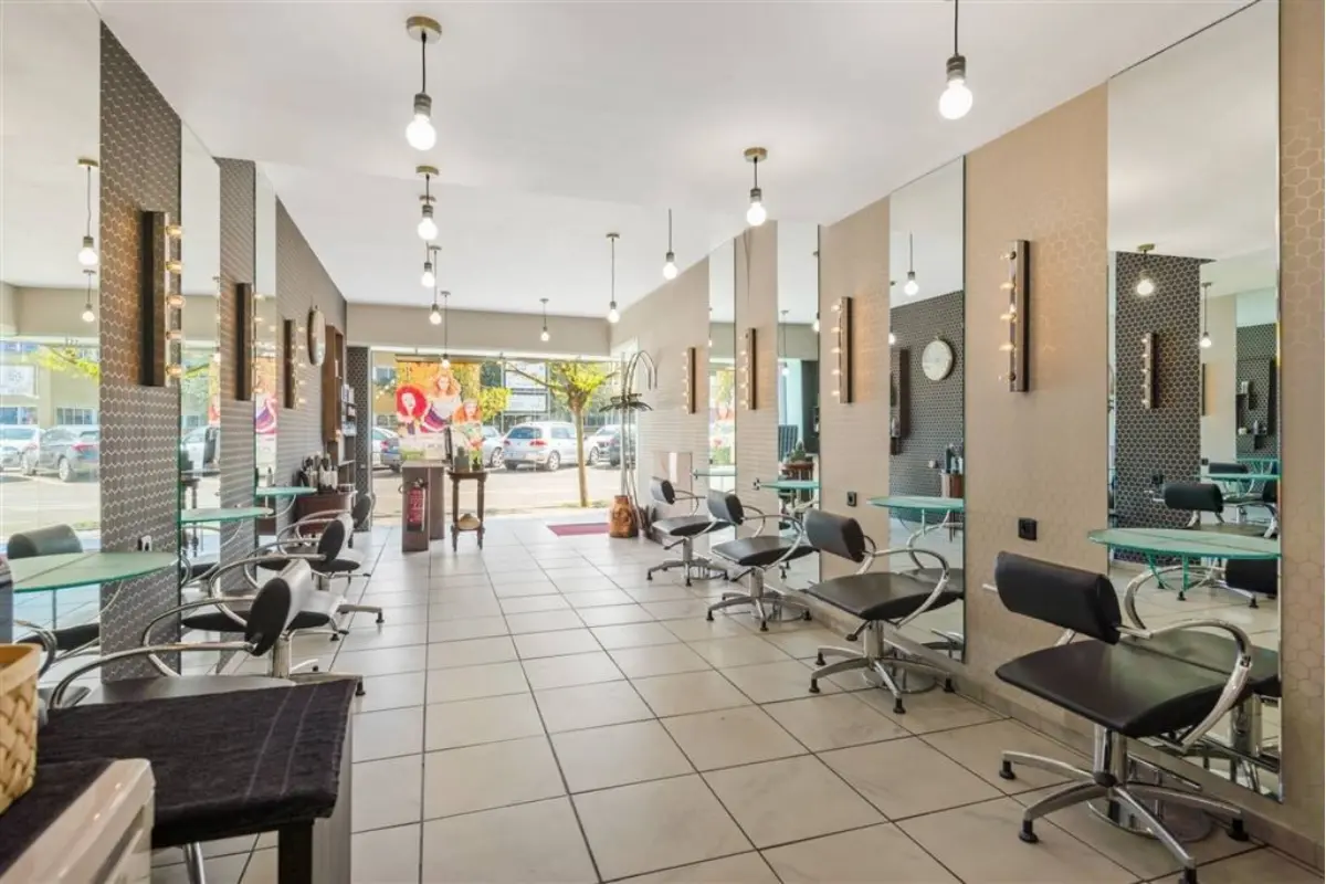 Handelszaak te  koop in Deurne 2100 159000.00€  slaapkamers 71.00m² - Zoekertje 693157