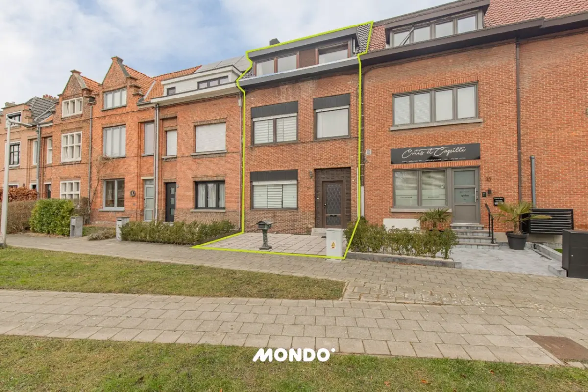 Huis te  koop in Niel 2845 290000.00€ 5 slaapkamers m² - Zoekertje 692355