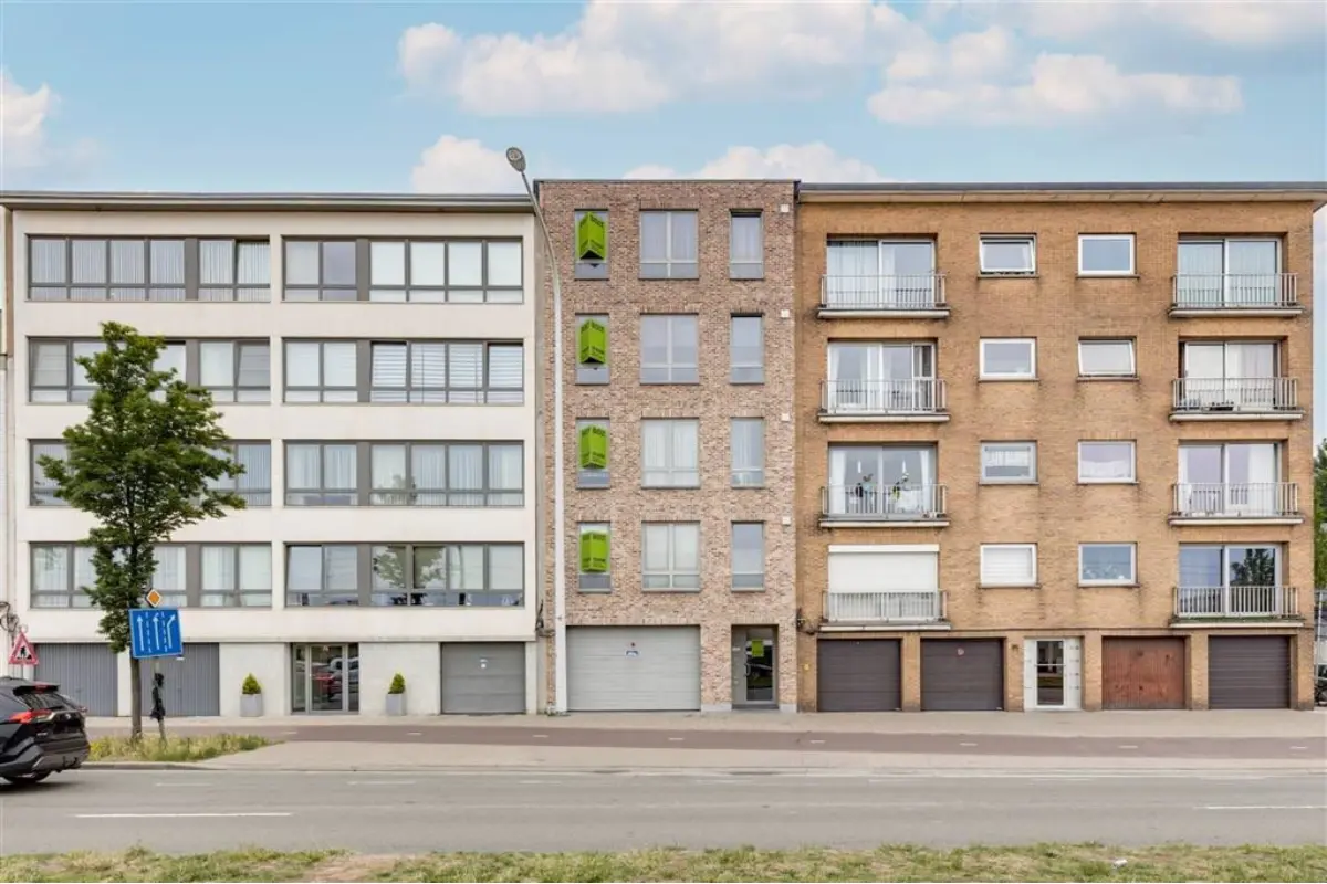 Appartementsgebouw te  koop in Merksem 2170 1345000.00€ 9 slaapkamers 390.00m² - Zoekertje 693007