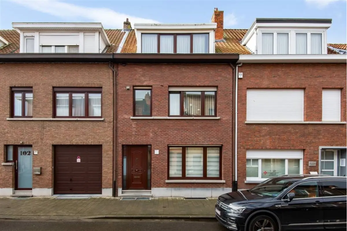 Huis te  koop in Hoboken 2660 395000.00€ 4 slaapkamers 164.00m² - Zoekertje 695296