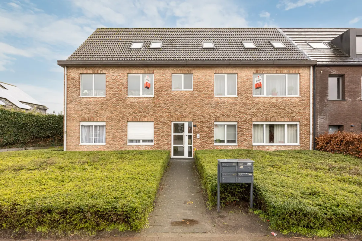 Appartement te  koop in Rijkevorsel 2310 1305000.00€ 7 slaapkamers m² - Zoekertje 698876