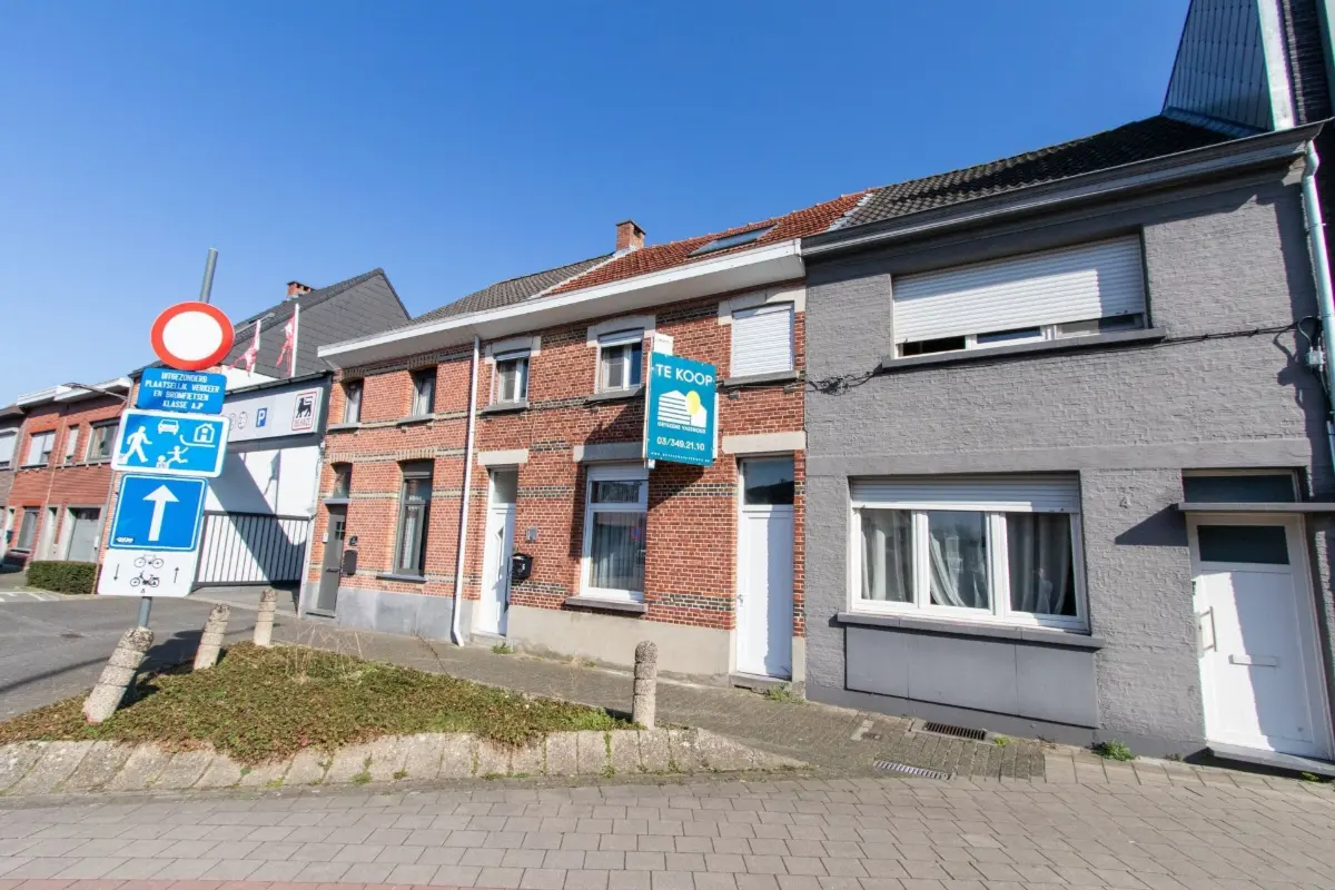 Huis te  koop in Wijnegem 2110 359000.00€ 3 slaapkamers 154.00m² - Zoekertje 700854