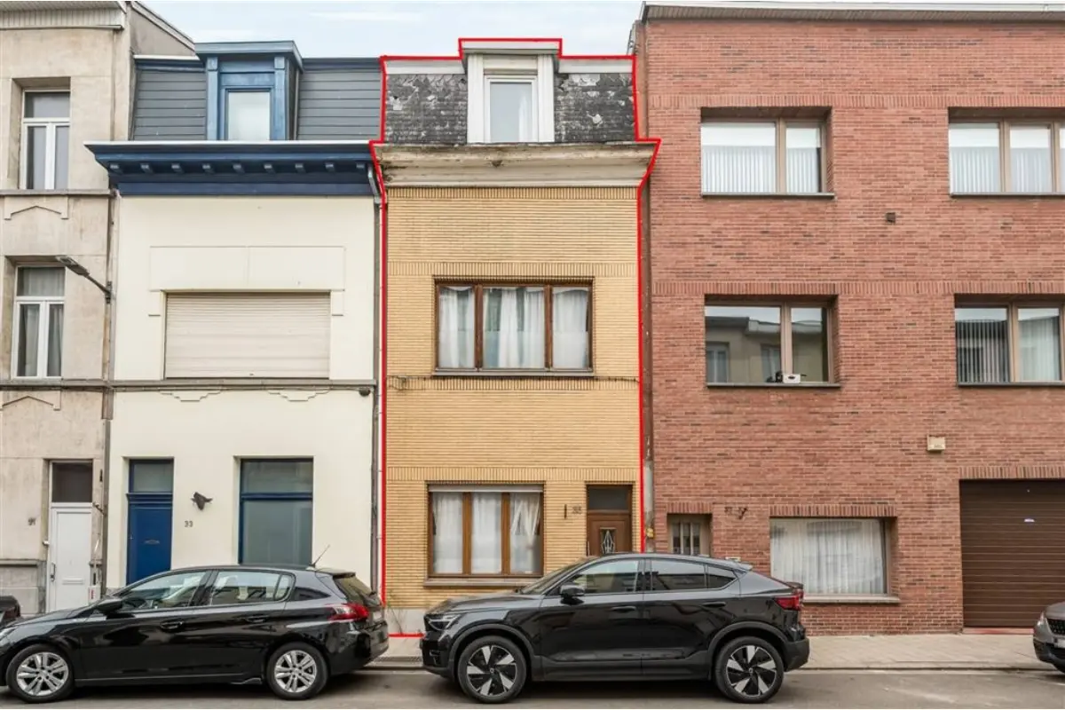 Huis te  koop in Antwerpen 2060 249000.00€ 6 slaapkamers 139.00m² - Zoekertje 700589