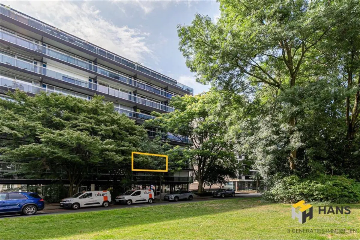 Appartement te  koop in Berchem 2600 245000.00€ 2 slaapkamers 96.00m² - Zoekertje 701208