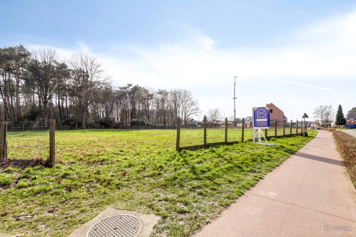 Bouwgrond te  koop in Olen 2250 220000.00€  slaapkamers m² - Zoekertje 701576