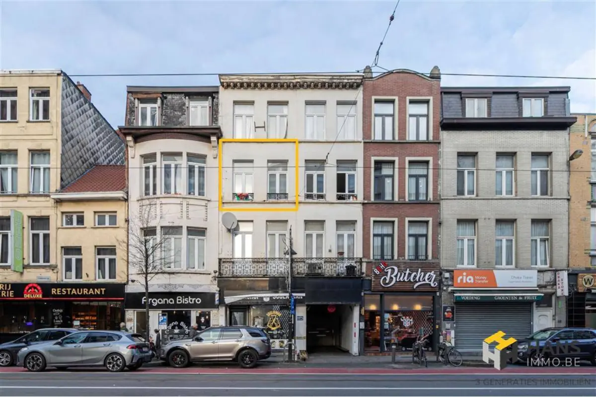 Appartement te  koop in Borgerhout 2140 129000.00€ 1 slaapkamers 55.00m² - Zoekertje 702062