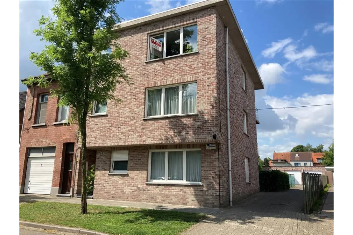 Appartement te  huur in Brasschaat 2930 925.00€ 2 slaapkamers 92.00m² - Zoekertje 704307