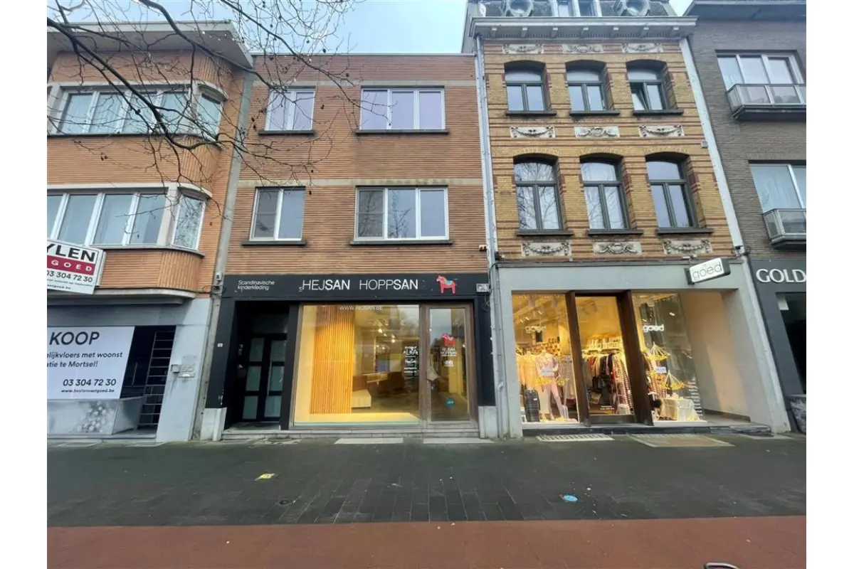 Handelszaak te  huur in Mortsel 2640 1795.00€  slaapkamers m² - Zoekertje 704305