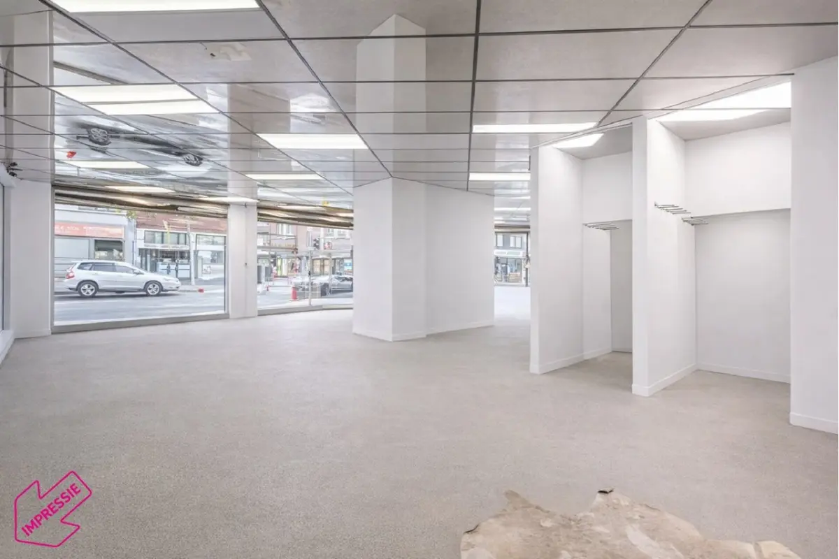 Handelszaak te  koop in Deurne 2100 309000.00€  slaapkamers 160.00m² - Zoekertje 706000