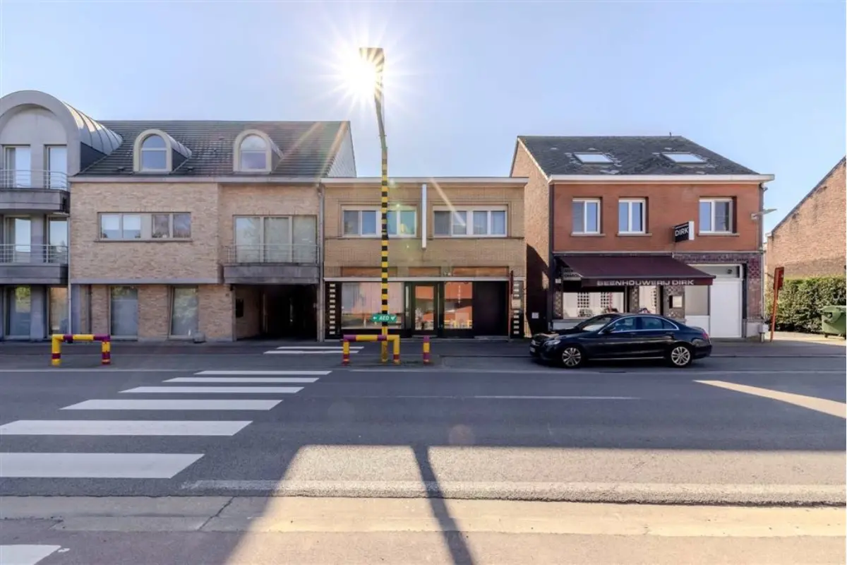 Handelszaak te  koop in Berlaar 2590 285000.00€ 4 slaapkamers 264.00m² - Zoekertje 706166