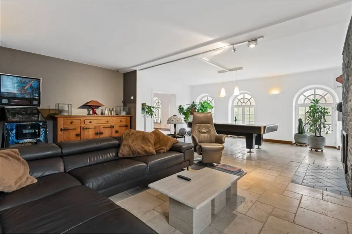 Appartement te  koop in Emblem 2520 679000.00€ 3 slaapkamers 240.00m² - Zoekertje 705672