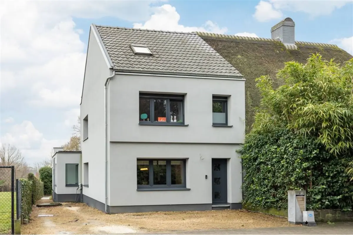 Huis te  koop in Putte 2580 425000.00€ 3 slaapkamers 151.00m² - Zoekertje 708690