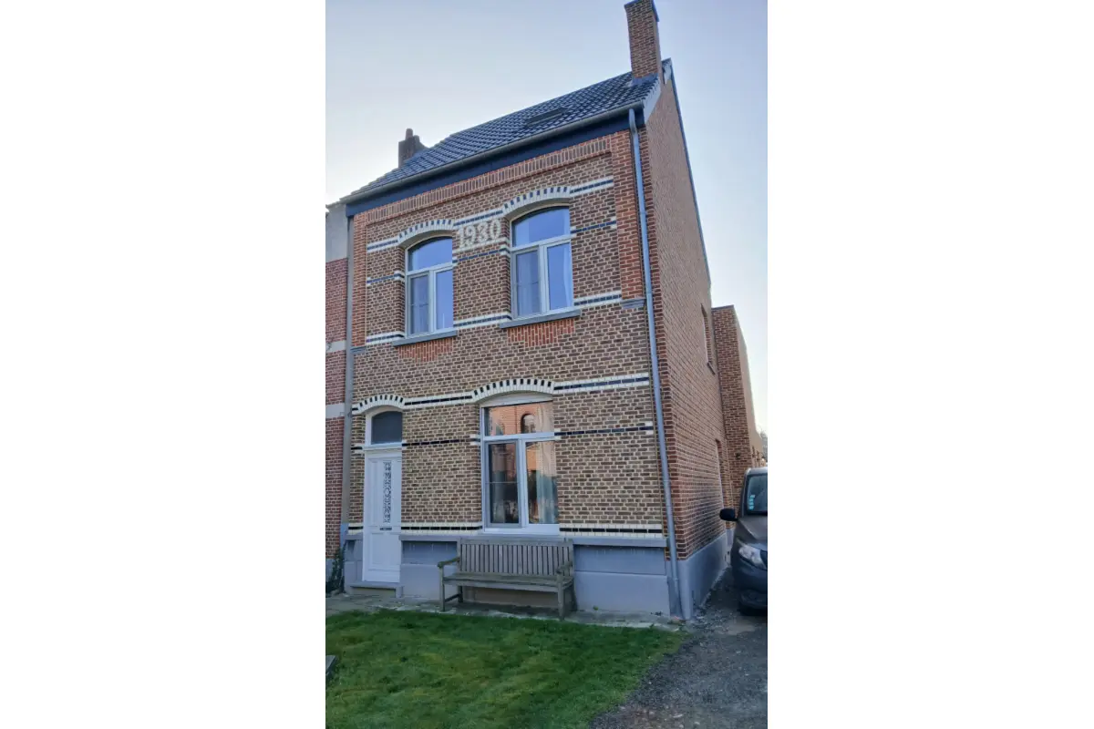 Huis te  koop in Ranst 2520 535000.00€ 3 slaapkamers 188.00m² - Zoekertje 708269