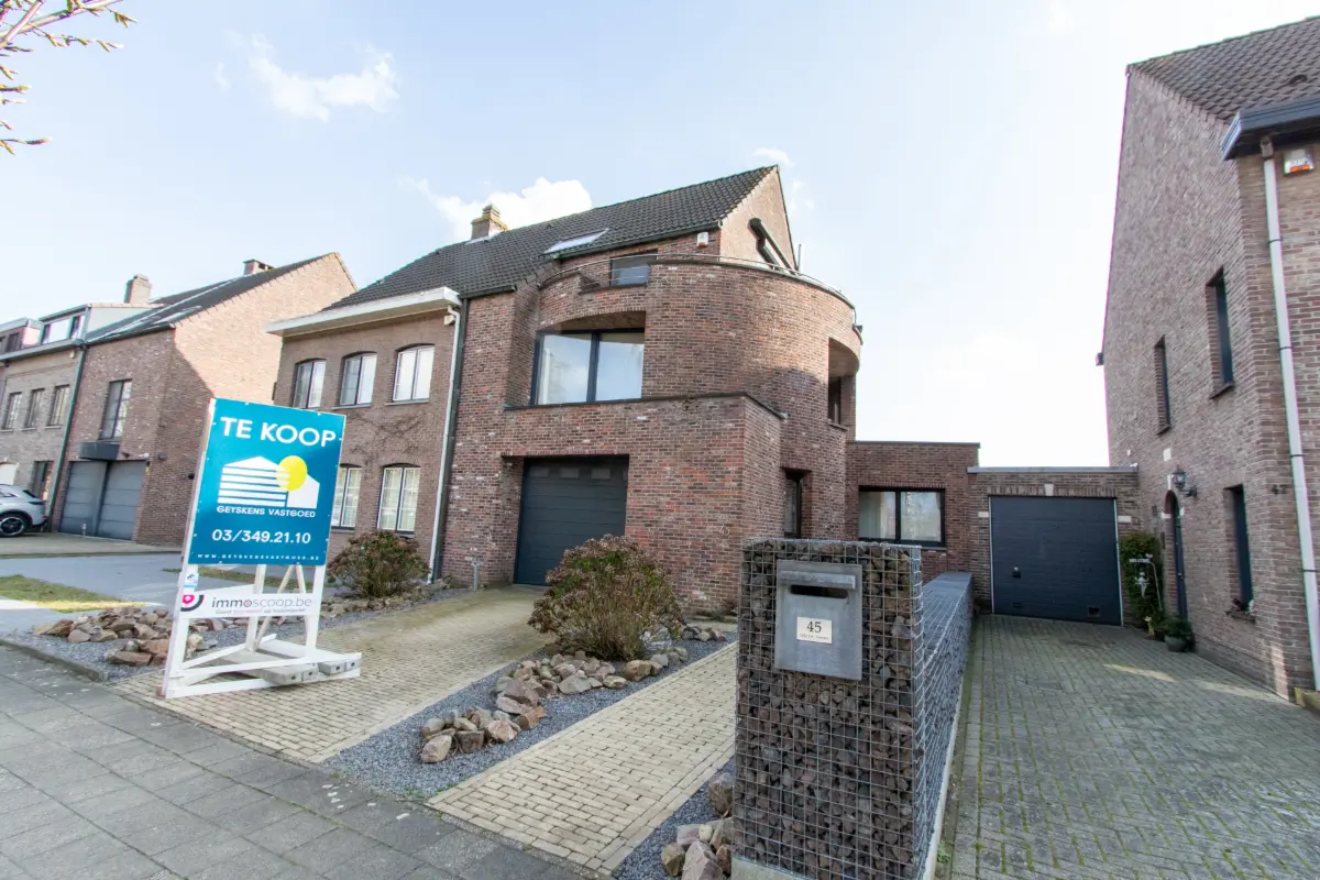 Huis te  koop in Wijnegem 2110 525000.00€ 3 slaapkamers 200.00m² - Zoekertje 708507