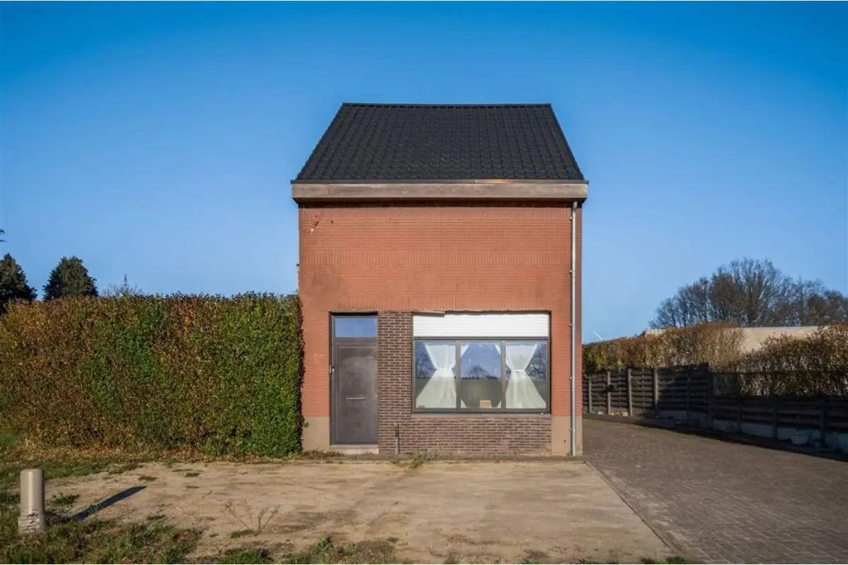 Huis te  koop in Herentals 2200 325000.00€ 4 slaapkamers 192.00m² - Zoekertje 709864