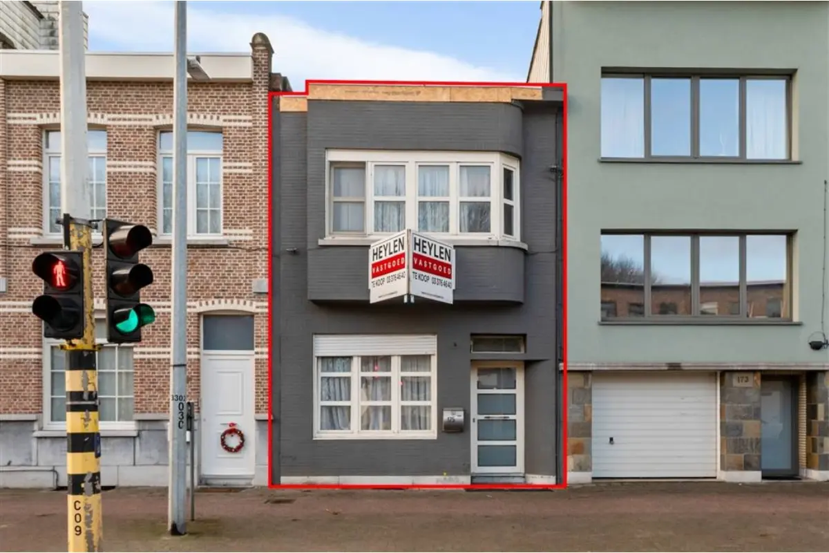 Huis te  koop in Borsbeek 2150 319000.00€ 3 slaapkamers 157.00m² - Zoekertje 709998