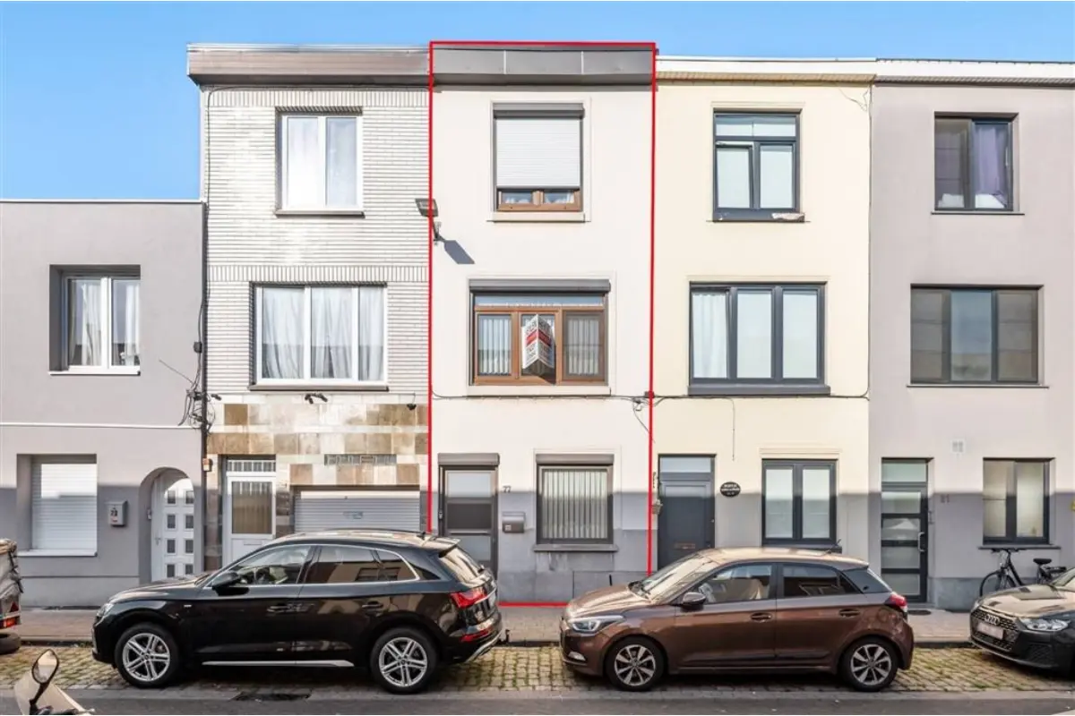 Huis te  koop in Deurne 2100 269000.00€ 4 slaapkamers 139.00m² - Zoekertje 710010