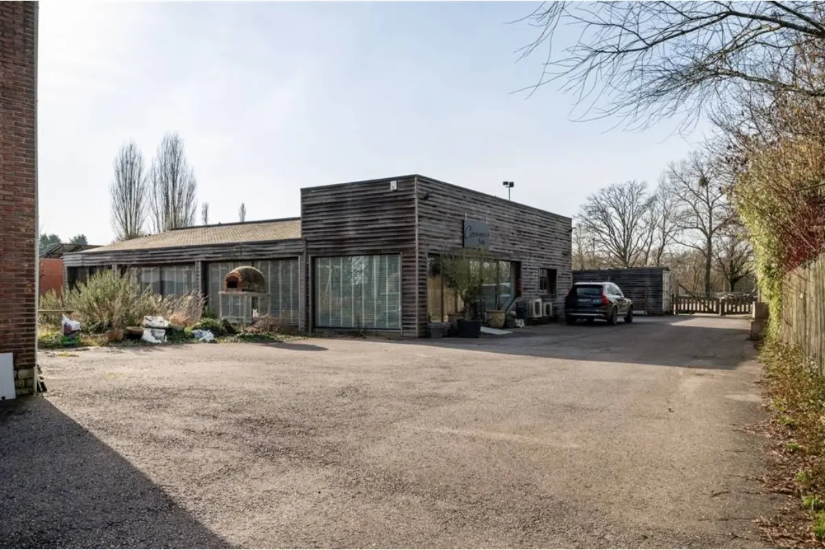 Handelszaak te  koop in Putte 2580 679000.00€ 3 slaapkamers 199.00m² - Zoekertje 709342