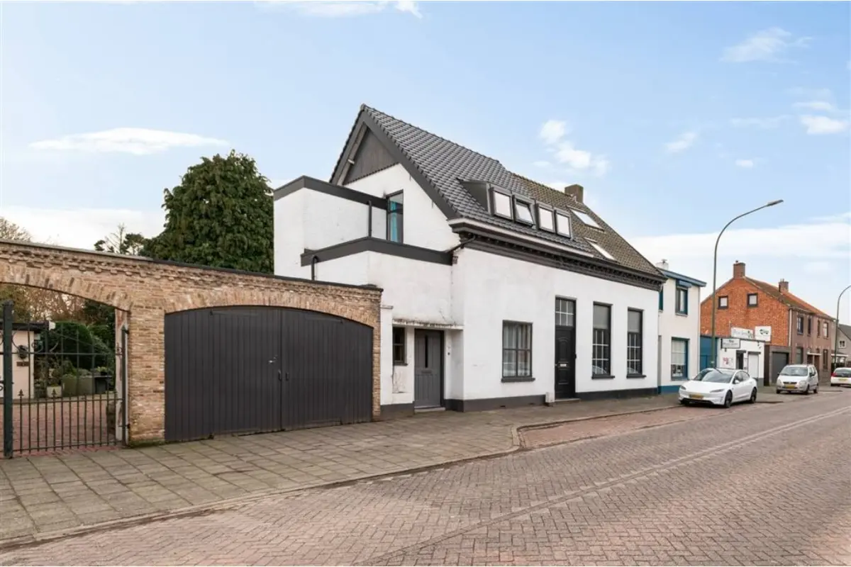 Huis te  koop in Baarle-Hertog 2387 325000.00€ 3 slaapkamers 136.00m² - Zoekertje 709917