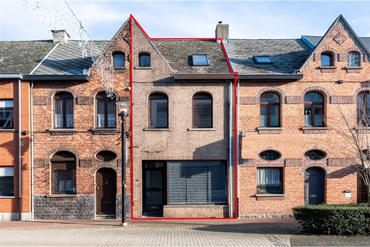 Huis te  koop in Willebroek 2830 349000.00€ 4 slaapkamers 196.00m² - Zoekertje 710626
