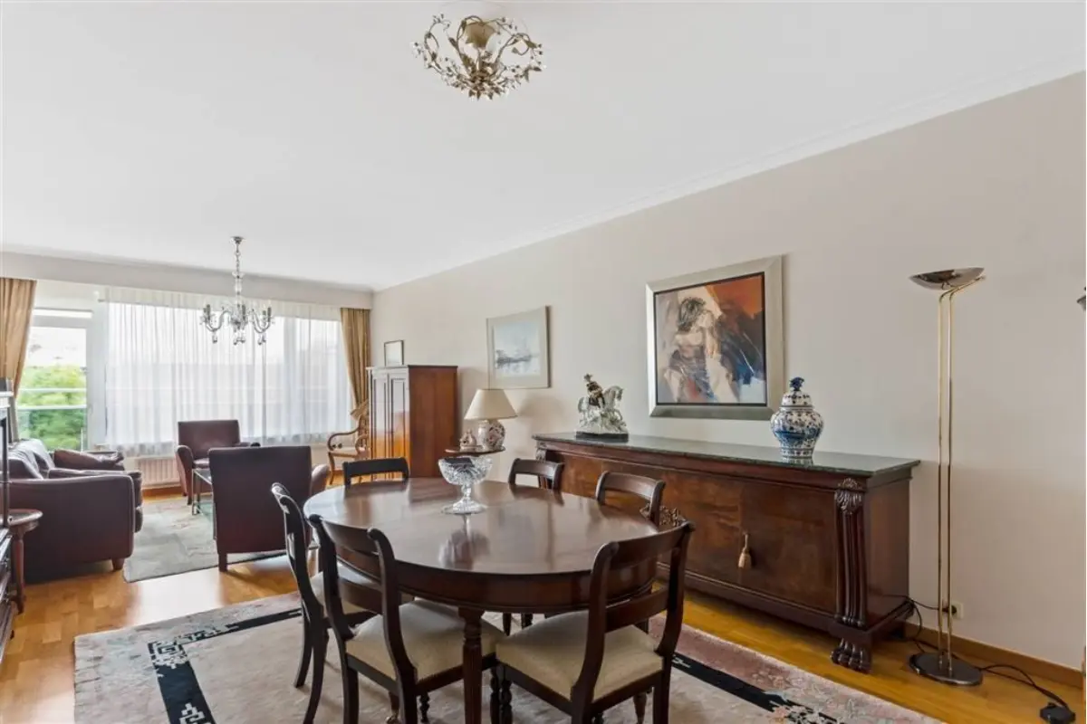 Appartement te  koop in Wilrijk 2610 280000.00€ 2 slaapkamers 110.00m² - Zoekertje 711922