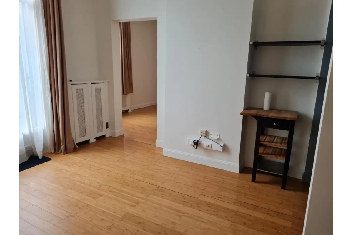 Studio te  huur in Antwerpen 2018 780.00€  slaapkamers m² - Zoekertje 711809