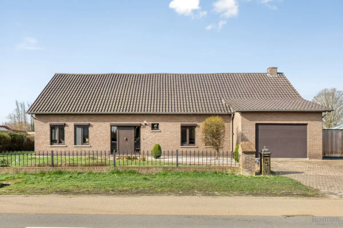 Huis te  koop in Eindhout 2430 425000.00€ 3 slaapkamers m² - Zoekertje 713444