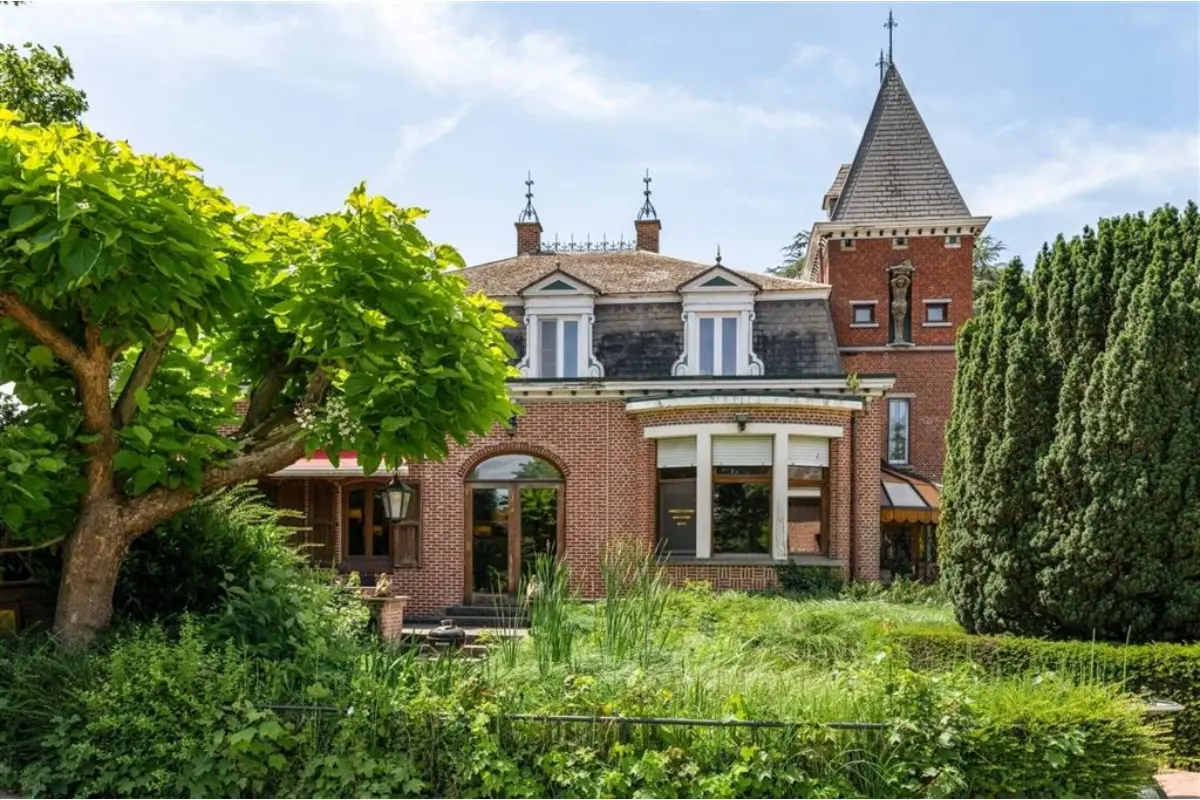 Huis te  koop in Koningshooikt 2500 970000.00€ 6 slaapkamers 390.00m² - Zoekertje 713065