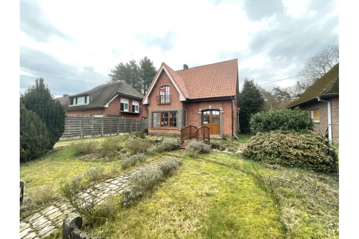 Huis te  huur in Poederlee 2275 1400.00€ 3 slaapkamers 173.00m² - Zoekertje 714380