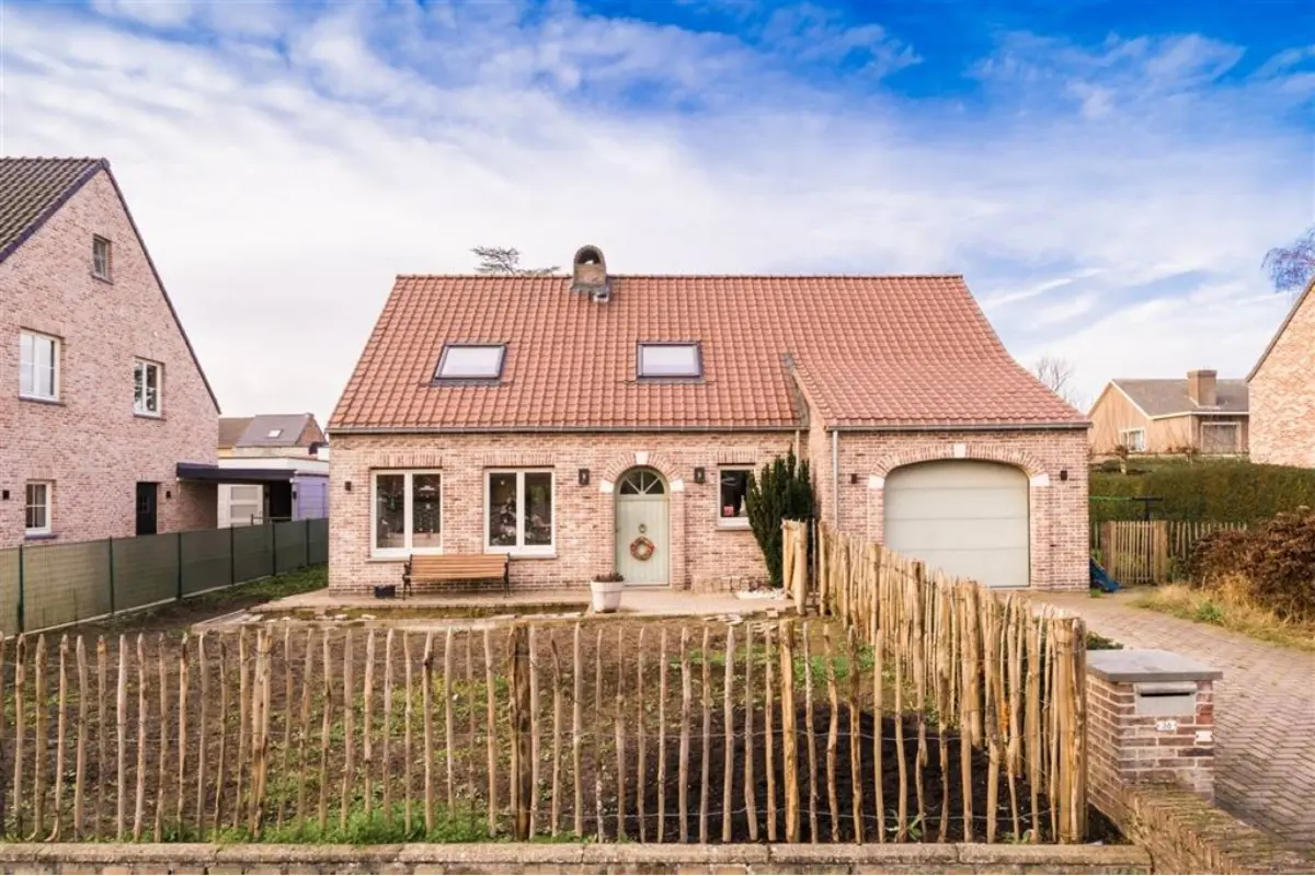 Huis te  koop in Sint-Katelijne-Waver 2860 598000.00€ 3 slaapkamers 200.00m² - Zoekertje 714651