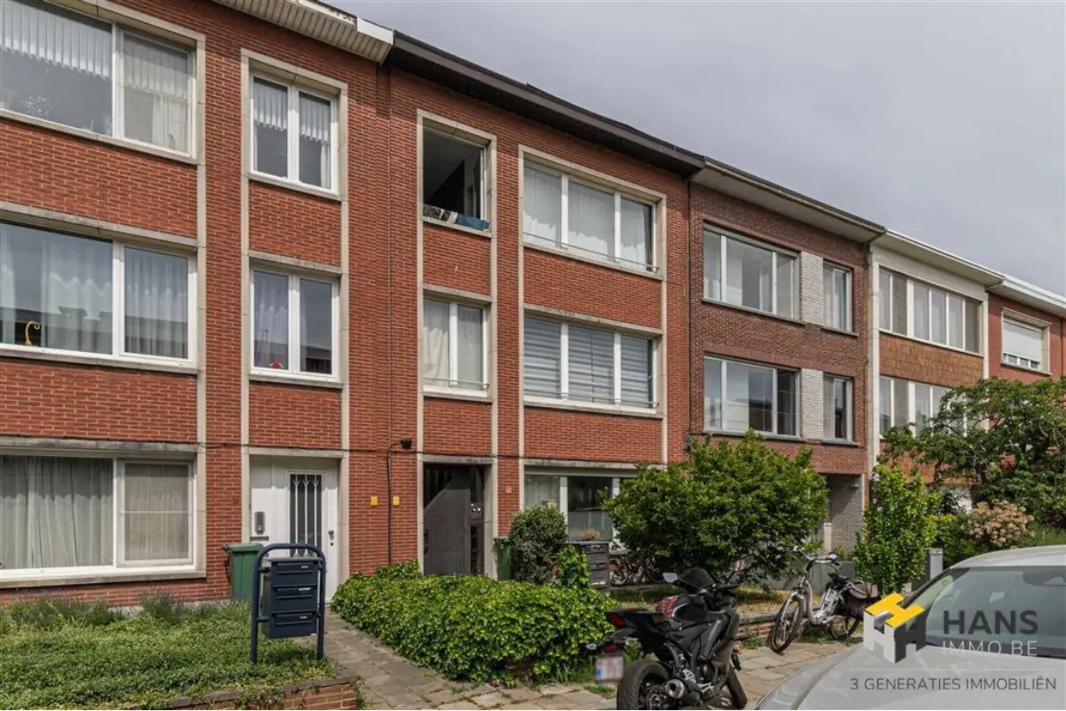 Appartement te  koop in Borgerhout 2140 264900.00€ 2 slaapkamers 95.00m² - Zoekertje 714781