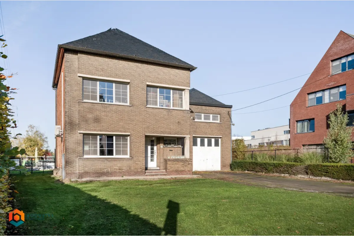 Huis te  koop in Onze-Lieve-Vrouw-Waver 2861 595000.00€ 4 slaapkamers 373.00m² - Zoekertje 715453