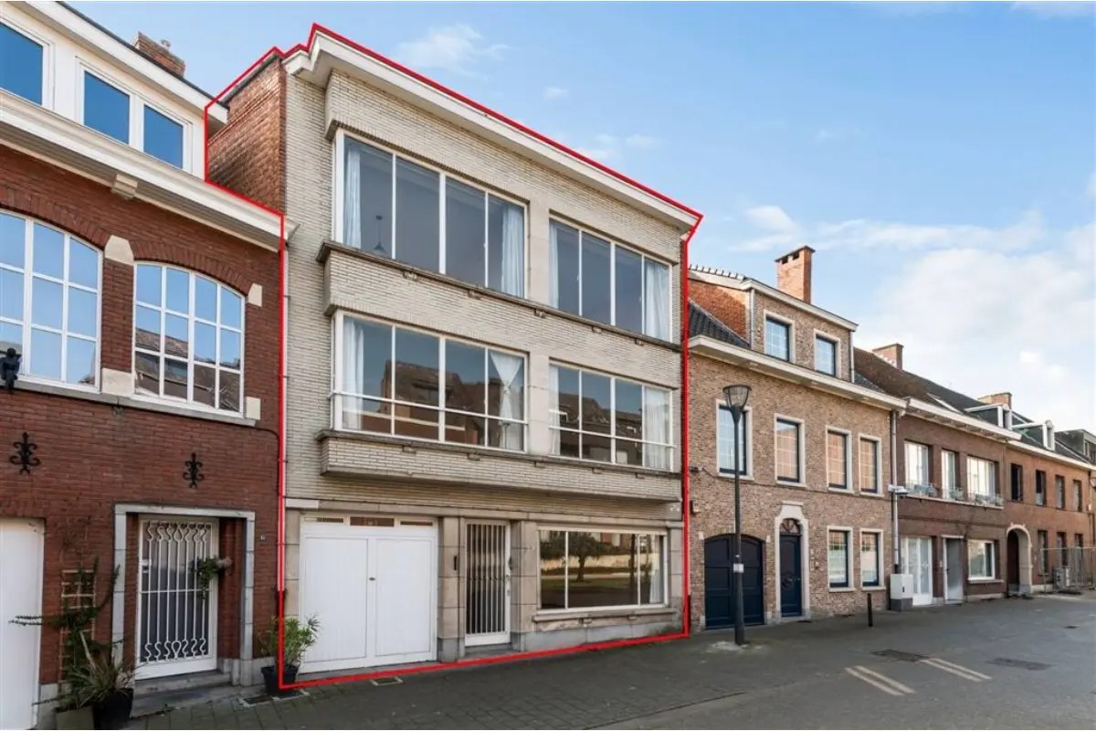 Huis te  koop in Turnhout 2300 399000.00€ 7 slaapkamers 363.00m² - Zoekertje 714992