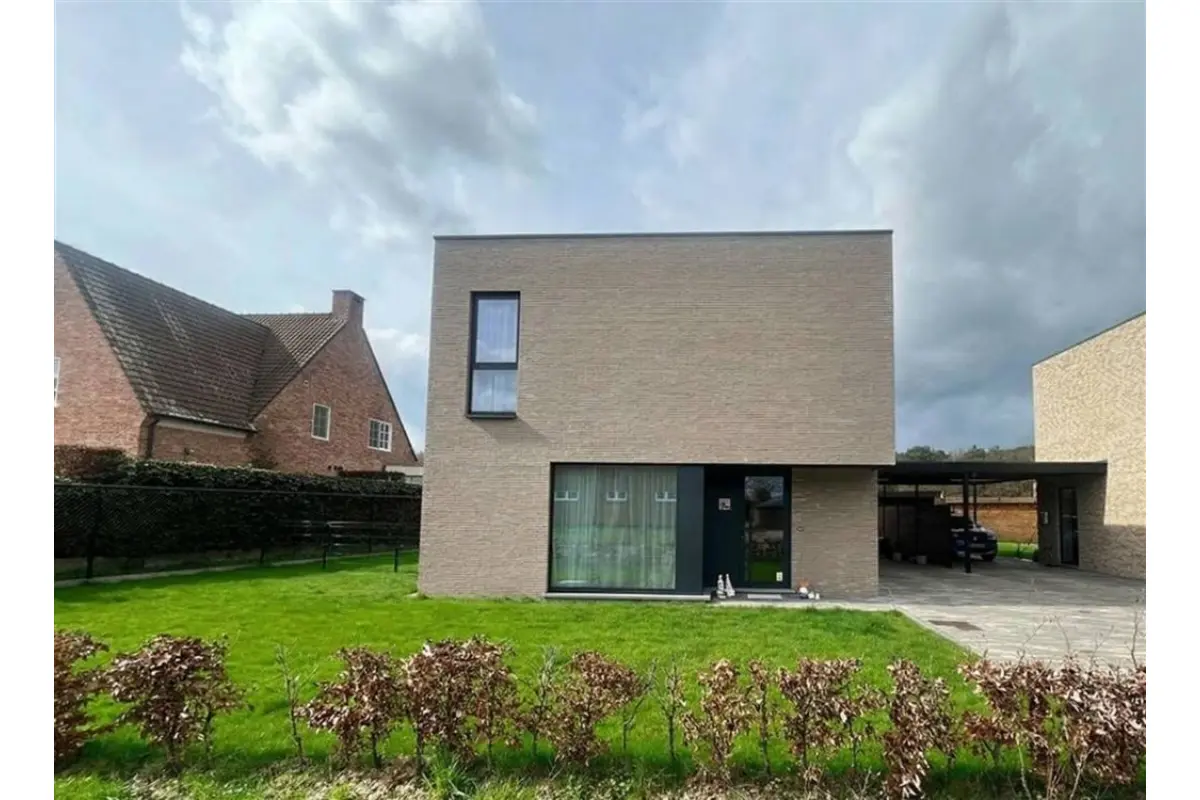 Huis te  huur in Kasterlee 2460 1600.00€ 3 slaapkamers 184.00m² - Zoekertje 715522