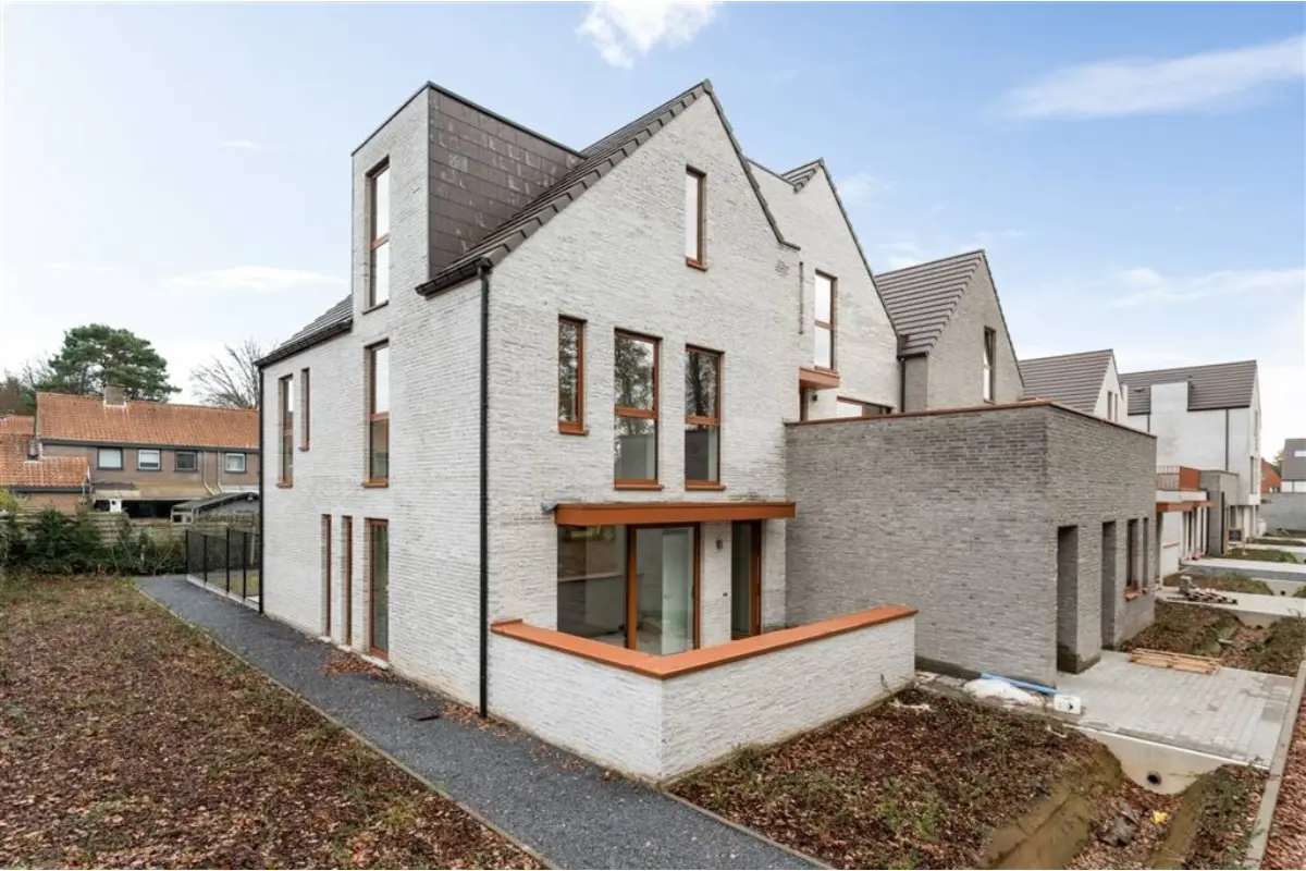 Huis te  koop in Olen 2250 325101.00€ 3 slaapkamers 130.00m² - Zoekertje 715015