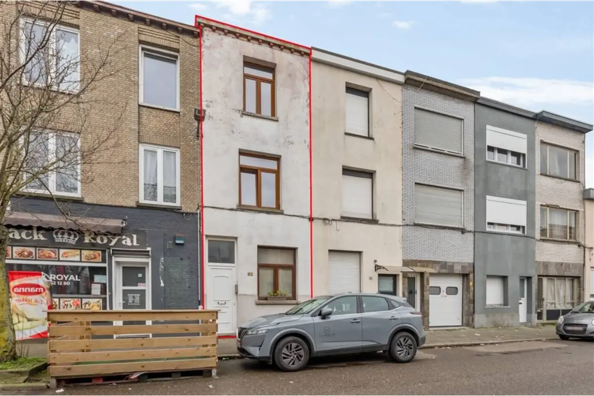 Huis te  koop in Deurne 2100 259000.00€ 5 slaapkamers 119.00m² - Zoekertje 714956