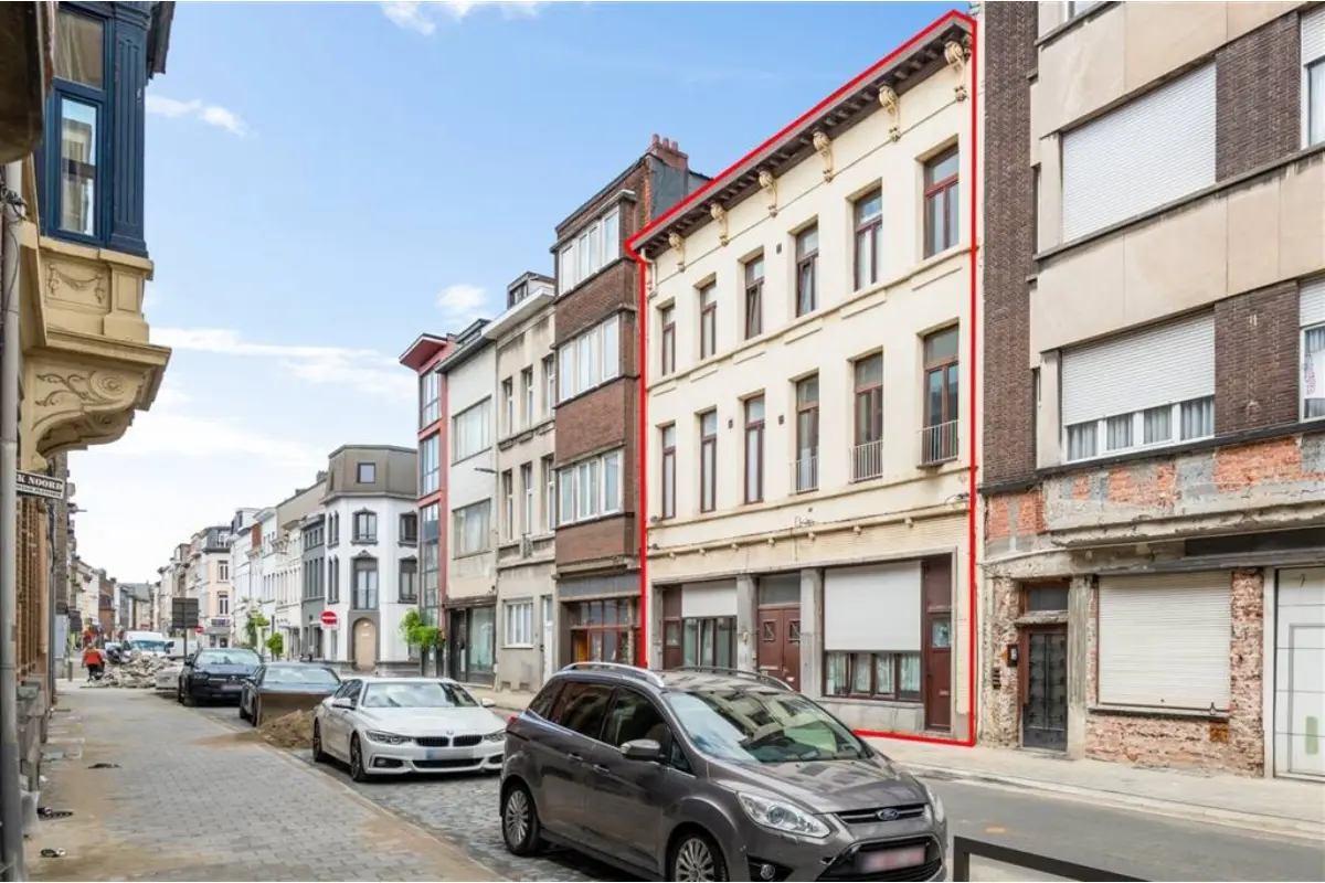 Huis te  koop in Antwerpen 2060 590000.00€  slaapkamers 338.00m² - Zoekertje 715900