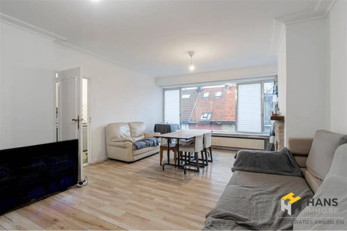 Appartement te  koop in Borgerhout 2140 199000.00€ 2 slaapkamers 93.00m² - Zoekertje 716144