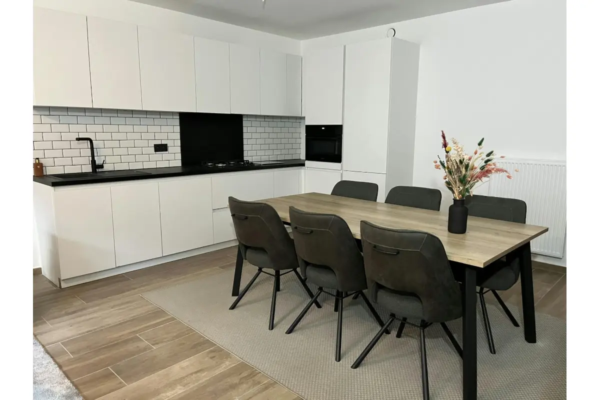 Appartement te  huur in Antwerpen 2060 1900.00€  slaapkamers m² - Zoekertje 717070