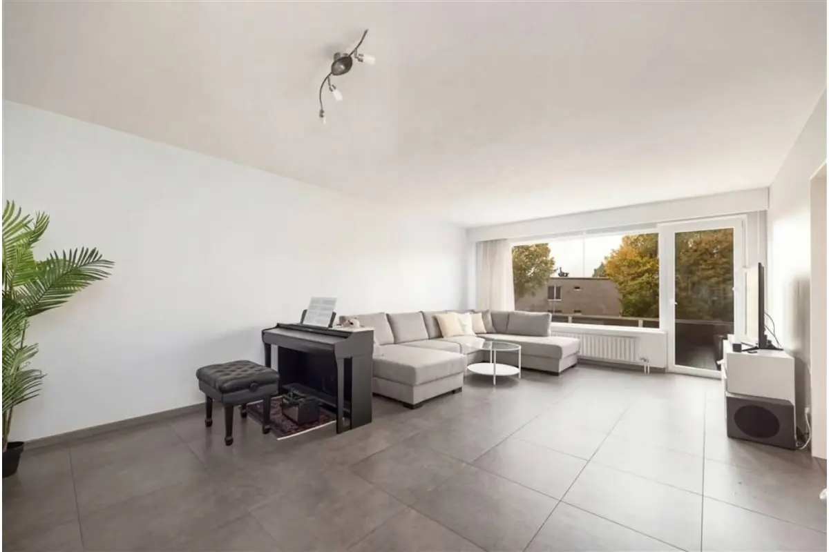 Appartement te  koop in Mortsel 2640 235000.00€ 2 slaapkamers 90.00m² - Zoekertje 716335