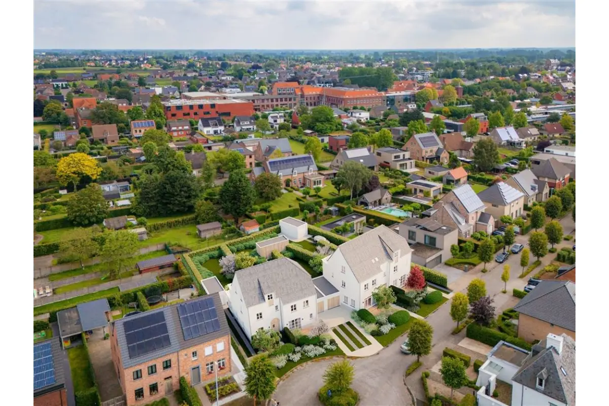 Huis te  koop in Hoogstraten 2320 649000.00€ 3 slaapkamers 206.00m² - Zoekertje 717037